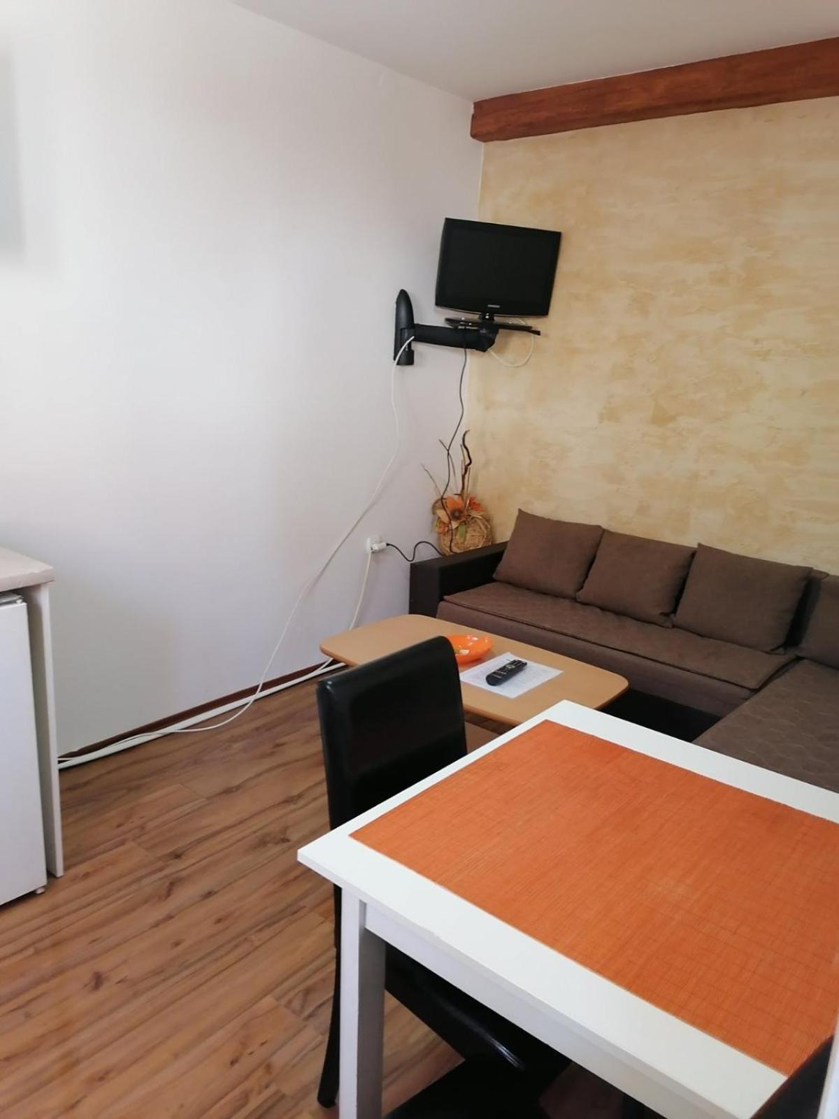 Apartmani Milosavljevic Soko Banja Ruang foto
